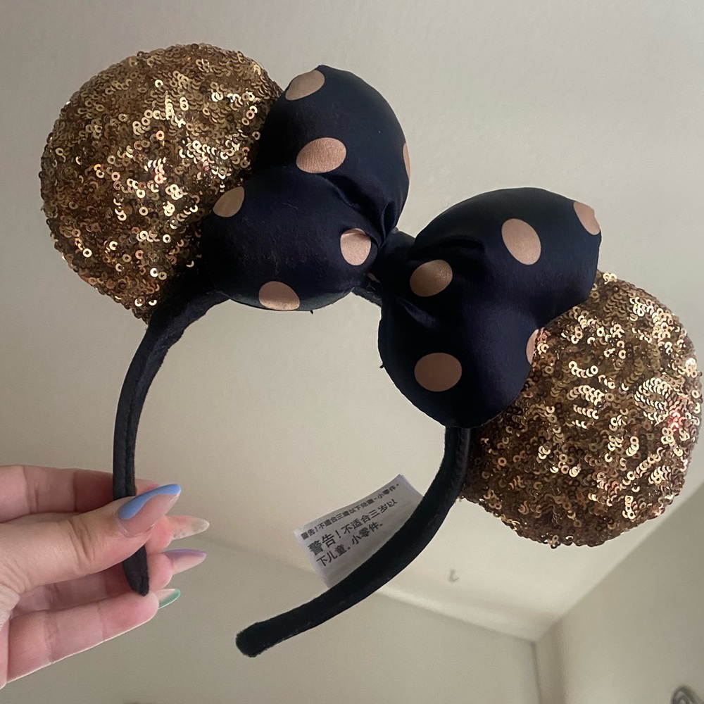 ✨EUC✨ Gold Sequin Minnie Ears Headband